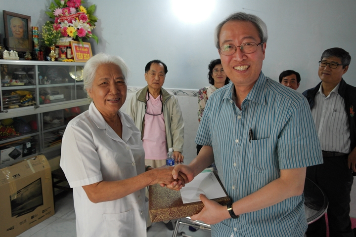 Miral Welfare Foundation Visits Vinh Long Province of Vietnam to Proceed Project supporting Persons with Disabilities.