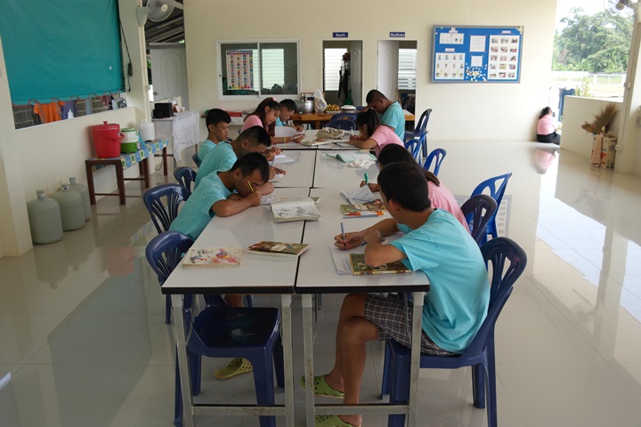 A visit to the workplace in Thailand ① Hope delivered to disabled of Phitsanulok